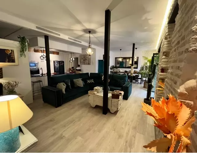 Habitación en casa familiar, baño propio 2