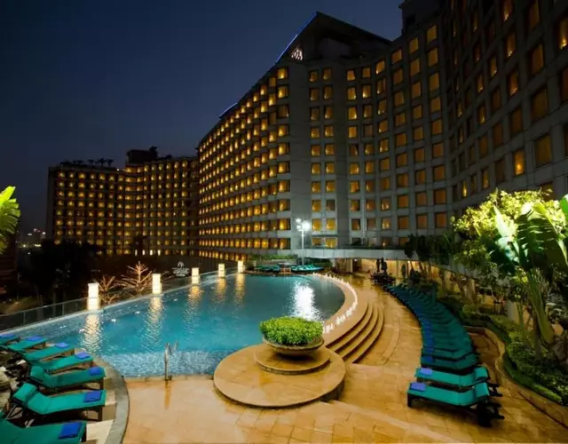 Harbour Plaza Metropolis