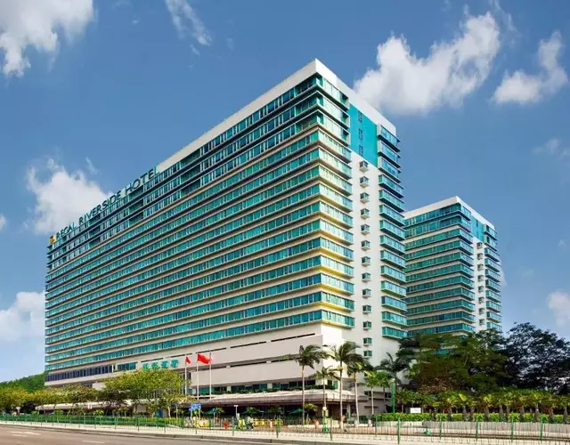 Regal Riverside Hotel