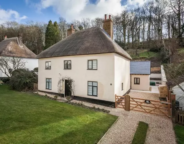 Three Little Pigs Luxury Cottage