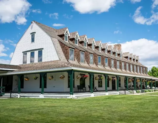 Sheridan Inn - Best Western Signature Collection