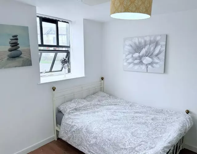 White Rose Double Bed Apartment