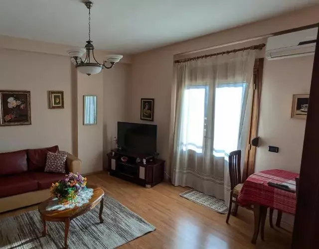 visitShkoder - Noel's Home