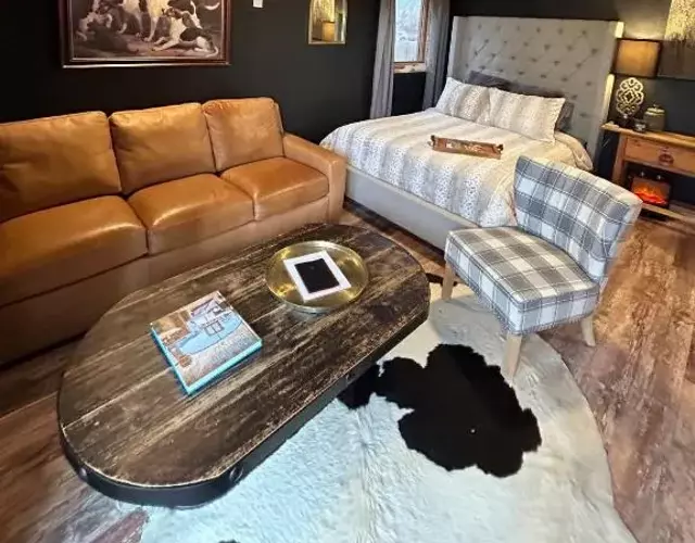 River View, Red River Carriage House