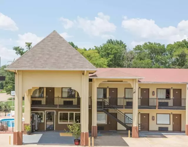 Super 8 by Wyndham Shreveport