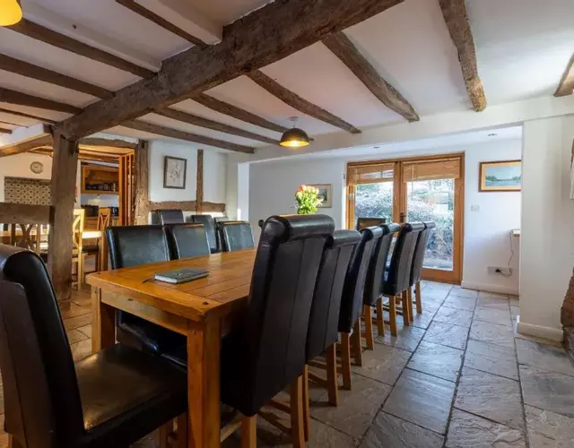 RYTON GRANGE FARMHOUSE to sleep 12