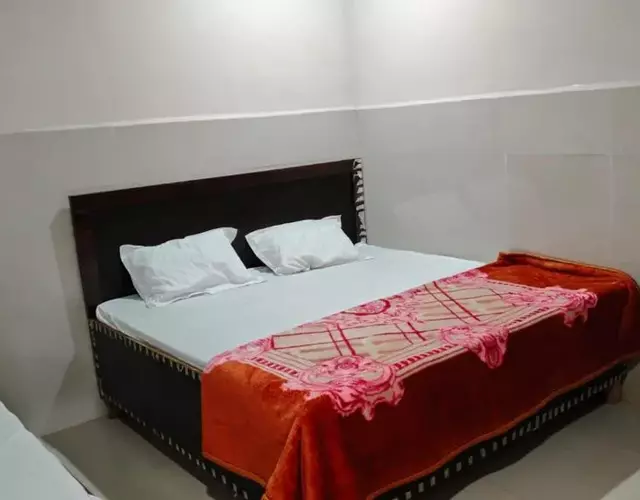 Krishan Kripa Dham Near Banke Bihari ji Temple