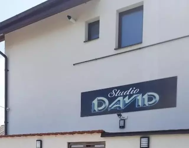 *Studio David*