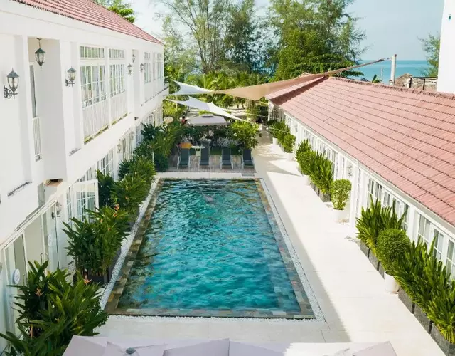 White Boutique Hotel and Residences