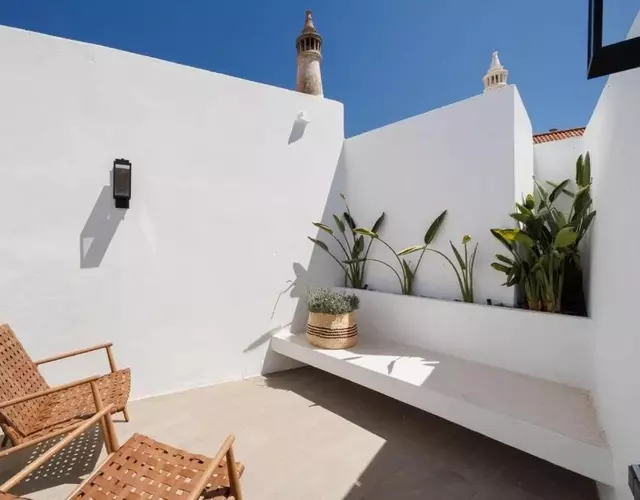 Lagoa vacation home with 3 bedrooms and bathrooms