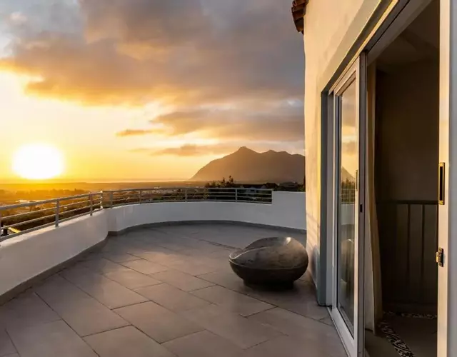 Capri Sands Luxury Guest House