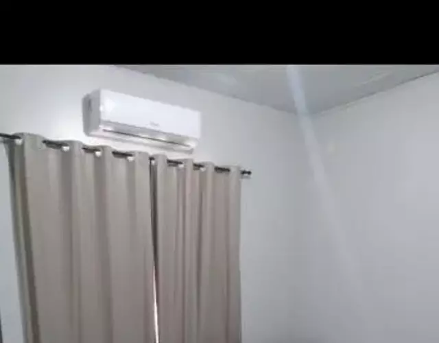 Casa prática bem localizada