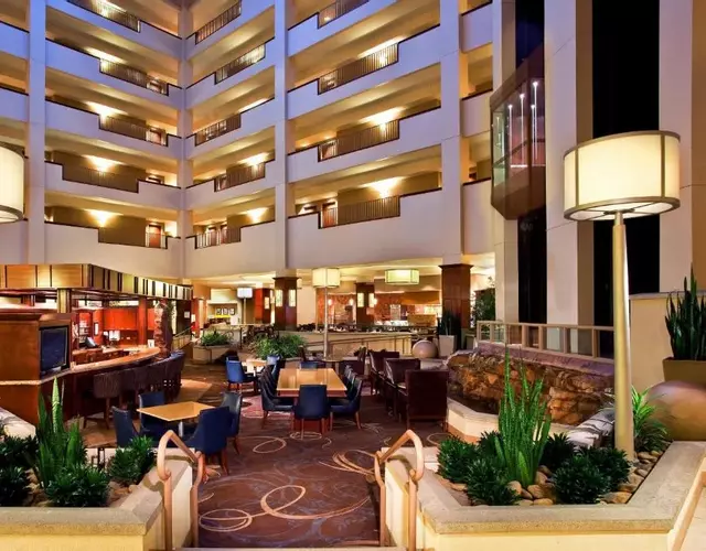 Sheraton Sioux Falls Hotel & Convention Center