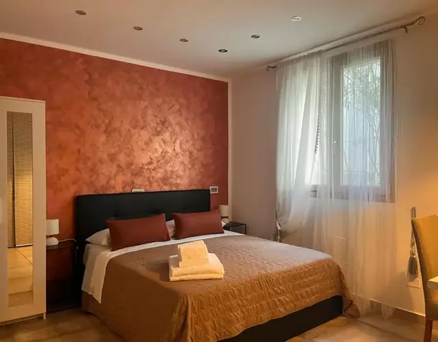 Harmony Lake Sirmione