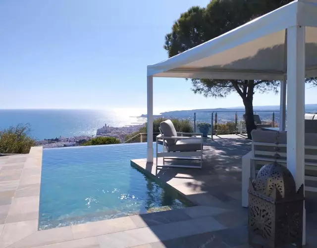 Sitges Spaces Sea View Villa- 6 Bedrooms, 5 bathrooms, 2 private pools, Near center
