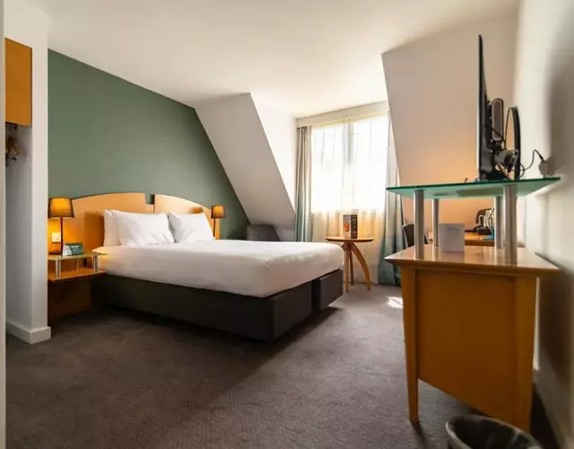 Holiday Inn Ashford - North A20 by IHG