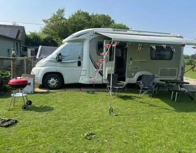 Izzie The Glampervan