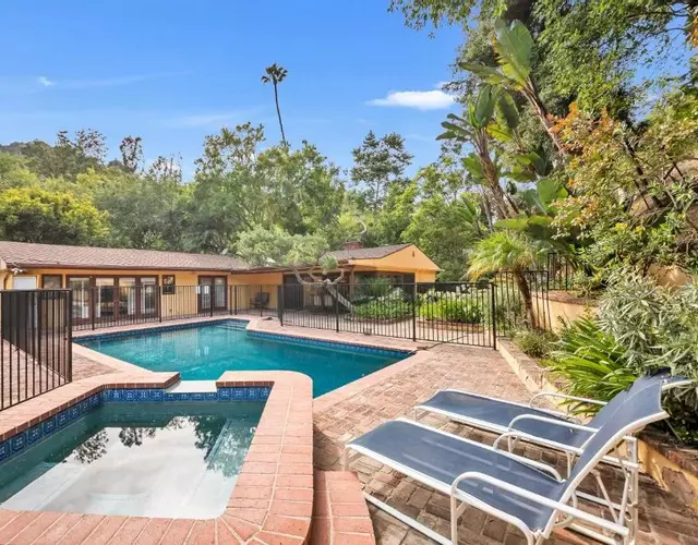 4BR 3BA Beverly Hills Family Villa with Private Pool and Garden