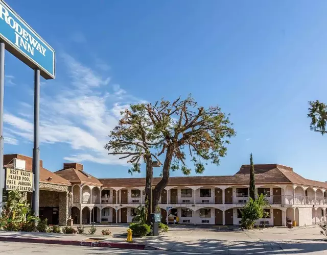 Rodeway Inn Magic Mountain Area