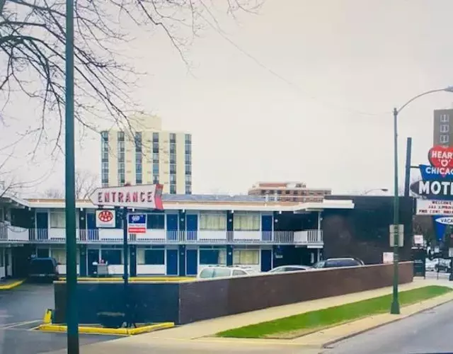 Heart O' Chicago Motel