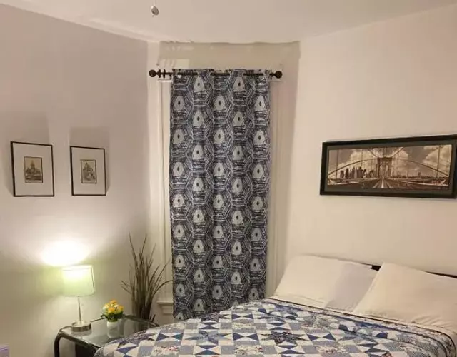 Hollywood Rentals LLC