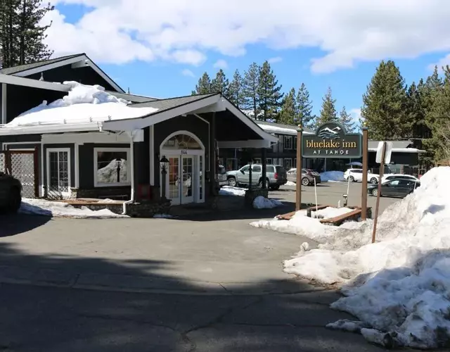 Bluelake Inn @ Heavenly Village