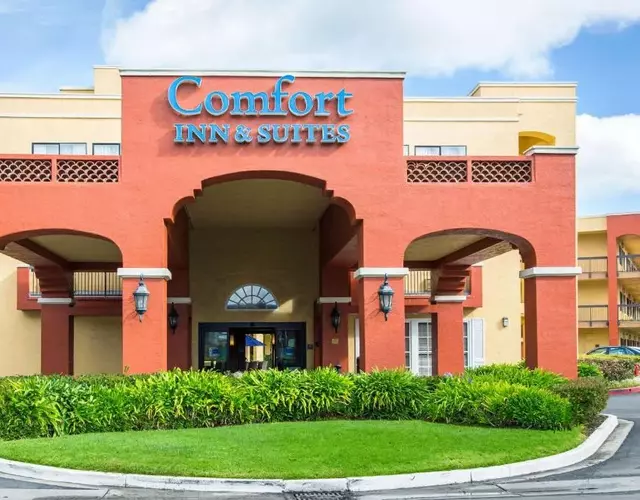 Comfort Inn & Suites San Francisco Airport North
