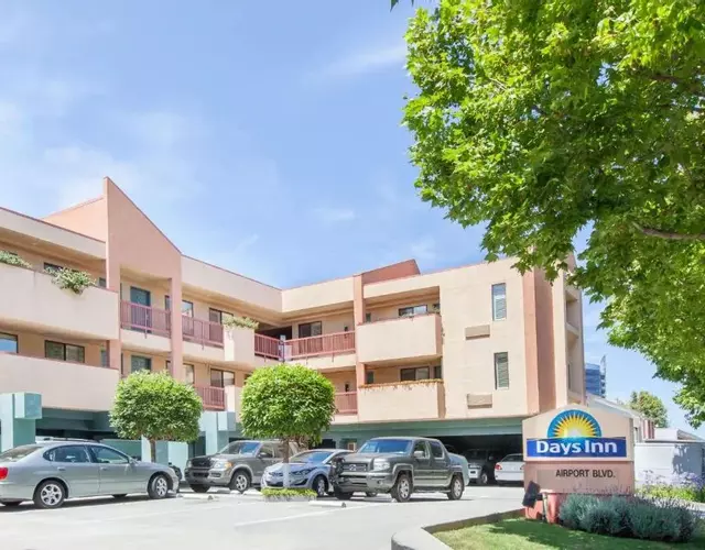 Days Inn by Wyndham San Francisco S/Oyster Point Airport