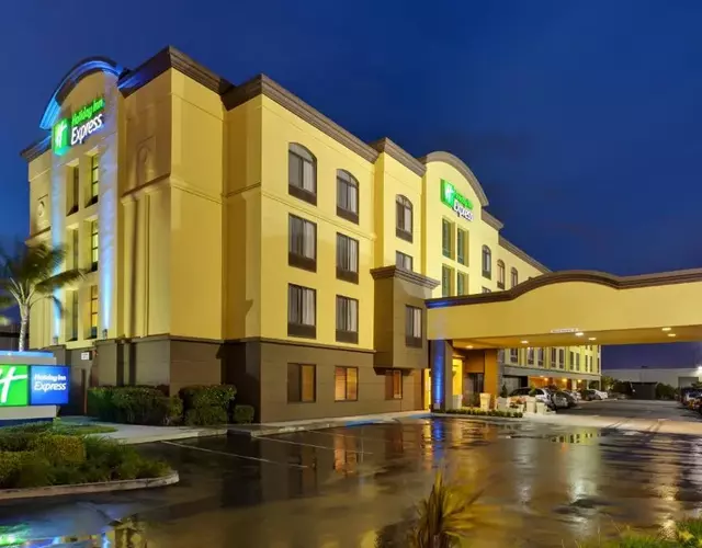 Holiday Inn Express San Francisco Airport North by IHG