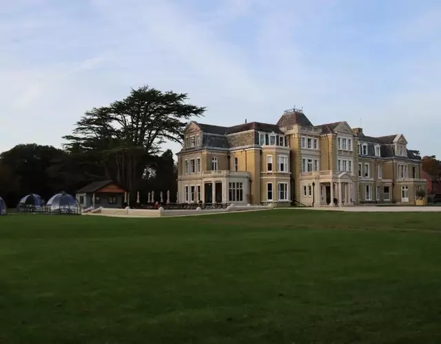 Orange Grove Hotel & Gardens