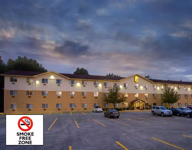 Super 8 by Wyndham Cromwell/Middletown