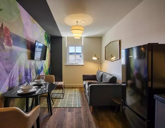 Renaissance 17 - 1 Bedroom Apartment in Southport