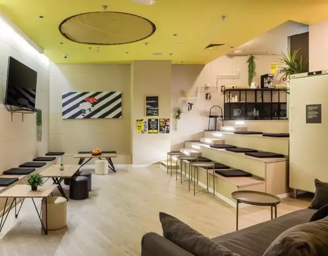 Design Hostel One
