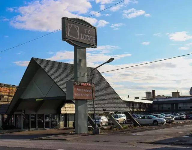 Tiki Lodge Motel