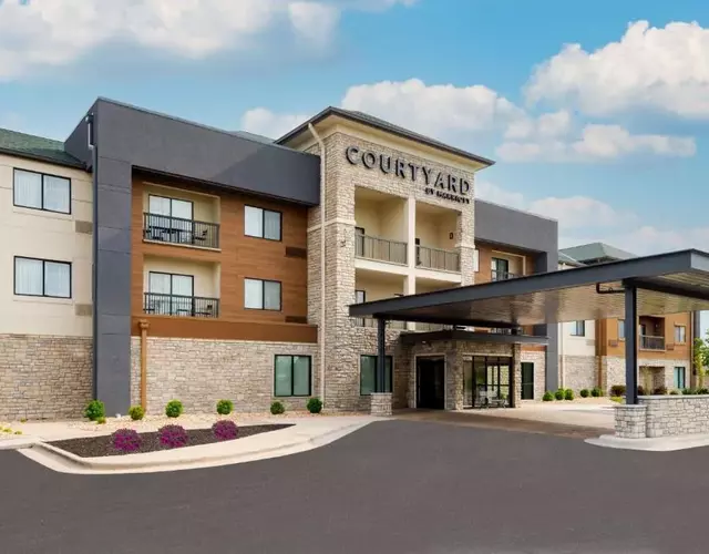 Courtyard by Marriott Springfield Airport