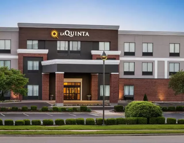 La Quinta by Wyndham Springfield Airport Plaza