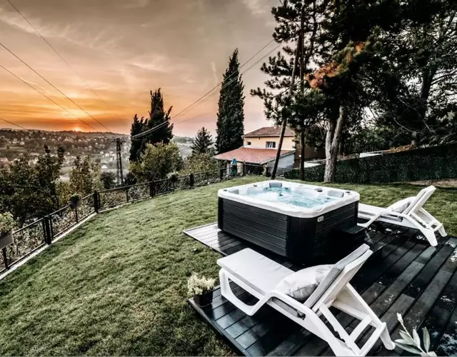 The Cypress Villa & Vineyard II