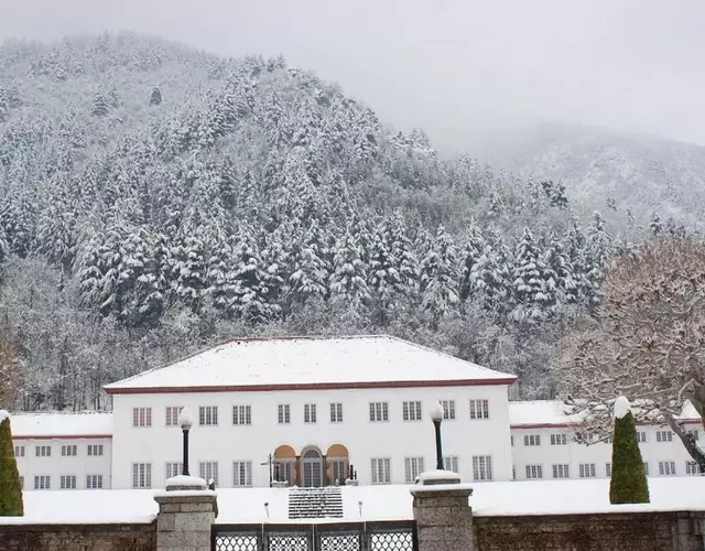 The LaLit Grand Palace Srinagar