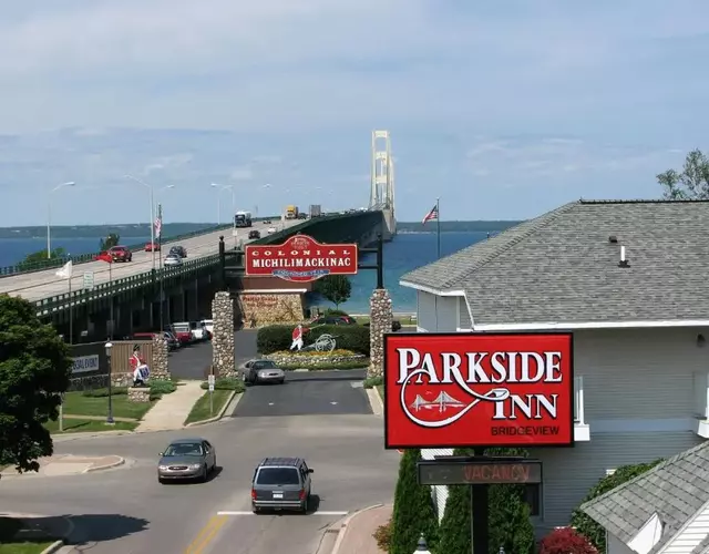 Parkside Inn Bridgeview