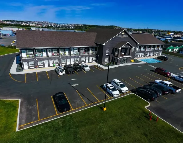 Crossroads Inn & Suites