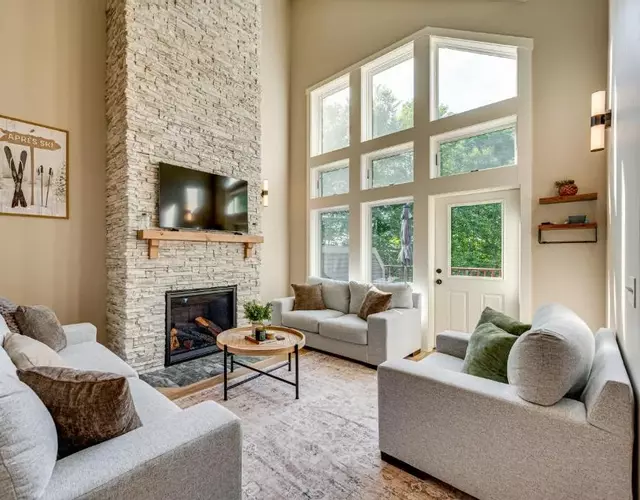 Burke Mtn | Slopeside | Bike Park and Trails Access