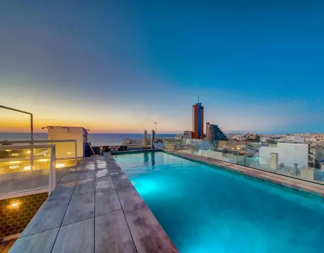 IKYK Hotel- IK Collection