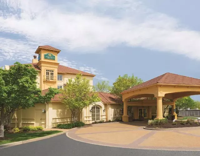 La Quinta by Wyndham St. Louis Westport
