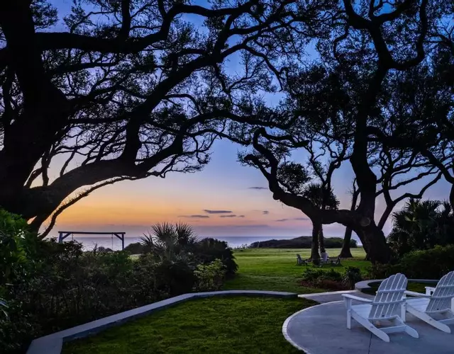 Beachview Club Hotel