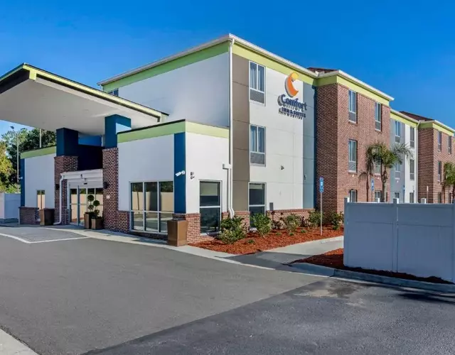 Comfort Inn & Suites Brunswick I-95