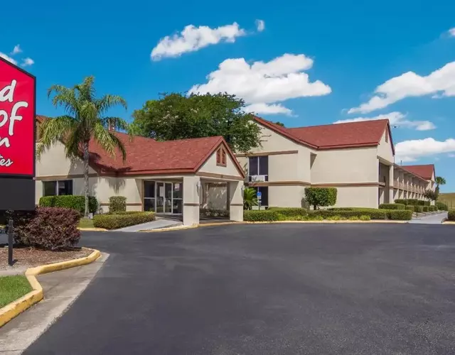 Red Roof Inn & Suites Brunswick I-95