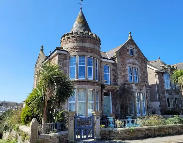 Lansdowne Simply Stay