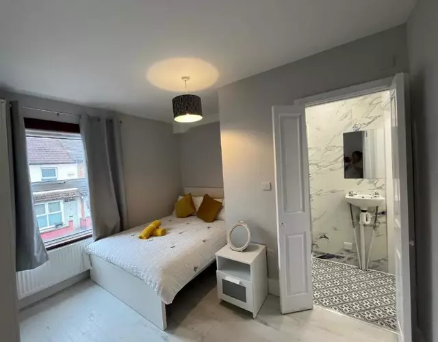 4 bed house near Watford Junction Station