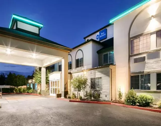 Best Western Woodland Inn