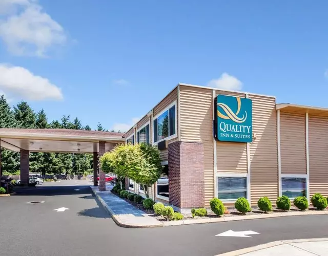 Quality Inn & Suites Vancouver North